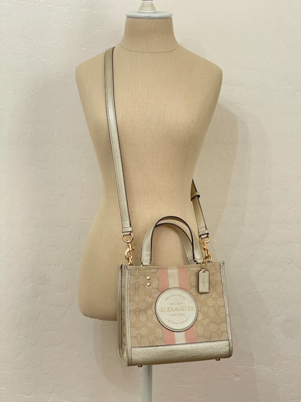 Coach Dempsey Tote 22 Crossbody Bag CG096 Signature Stripe Pink Khaki